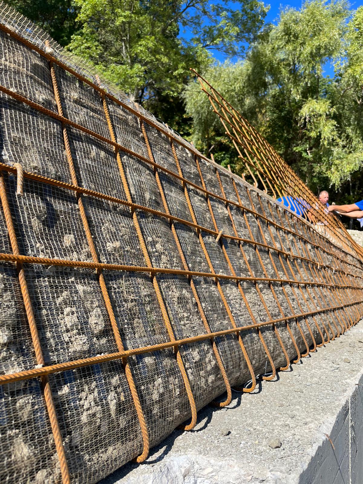 Rete elettrosaldata e casseri del paramento